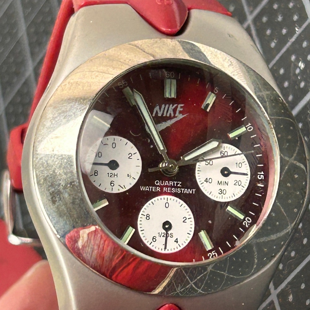 Nike Air Just Do It 1238 Mens Red Dial Quartz Watch Made in USA Red Rubber Strap
